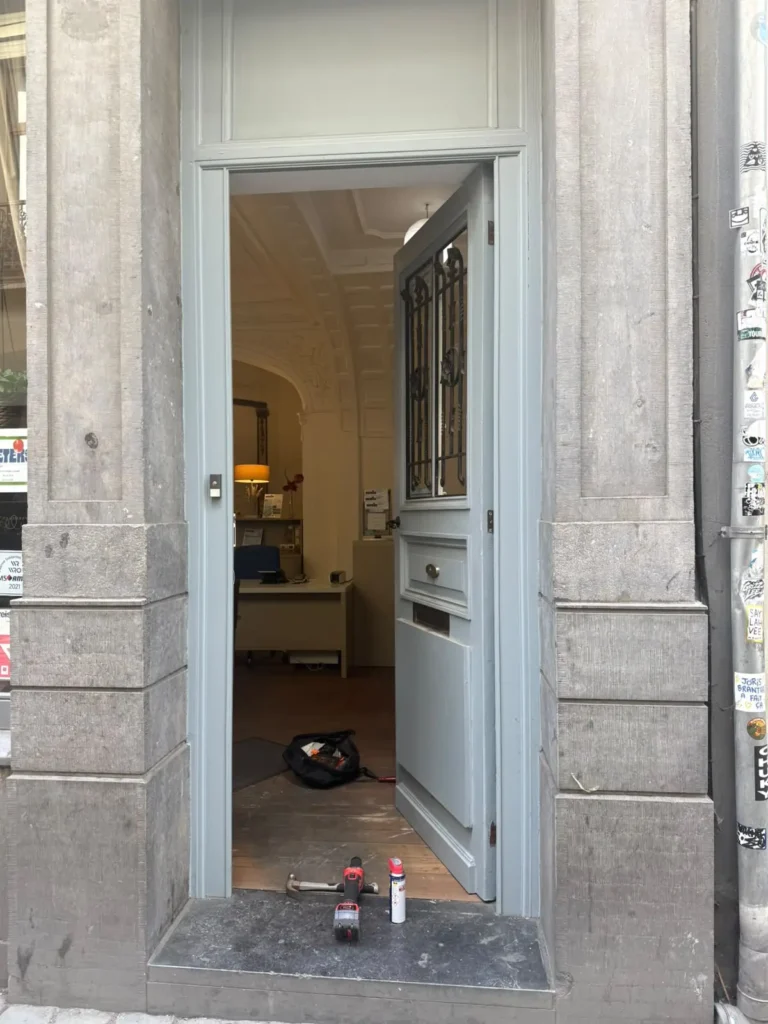 Sécurisation de porte de commerce après cambriolage ou effraction Keyfix